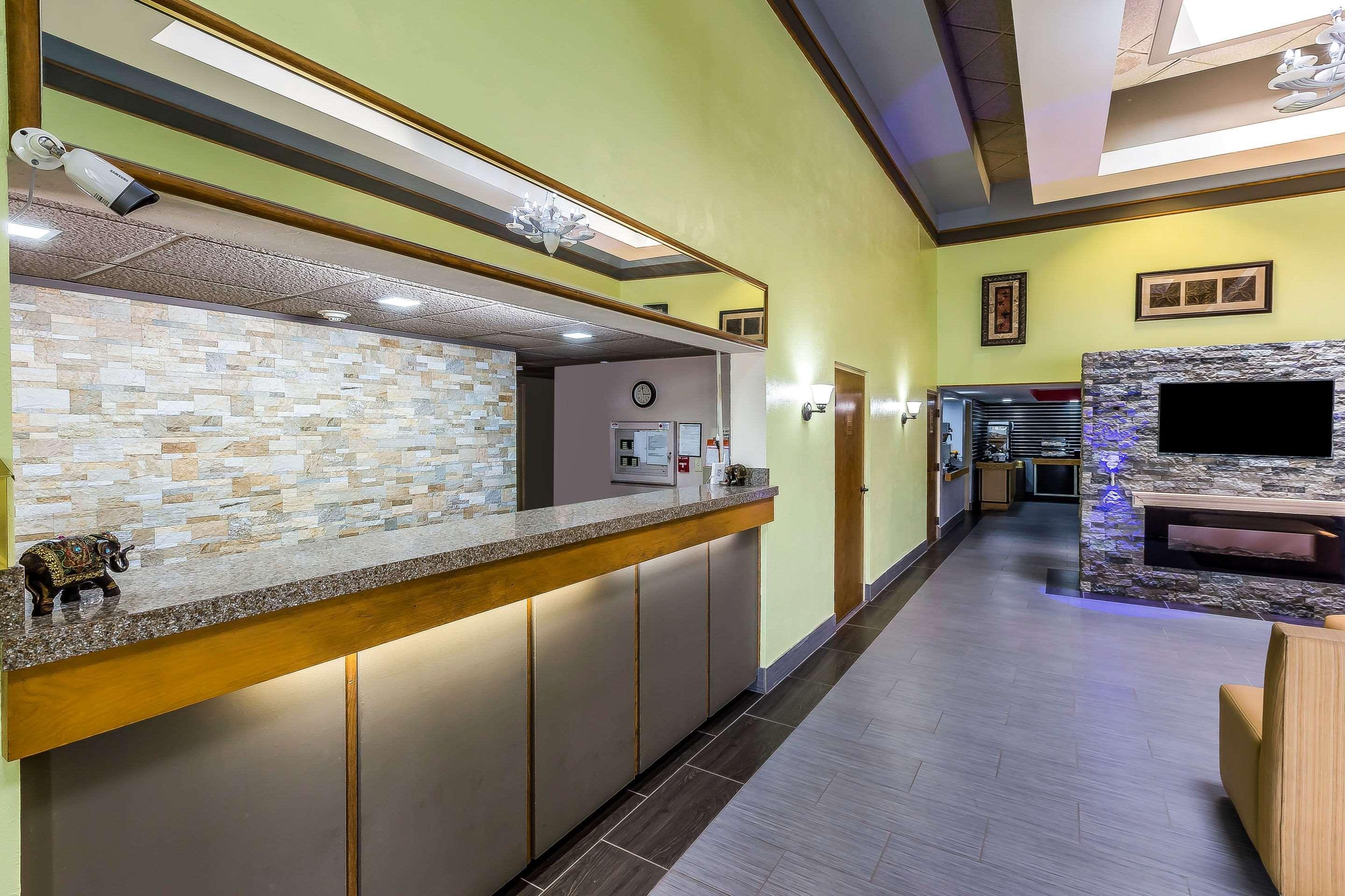 Rodeway Inn Knoxville Exterior photo